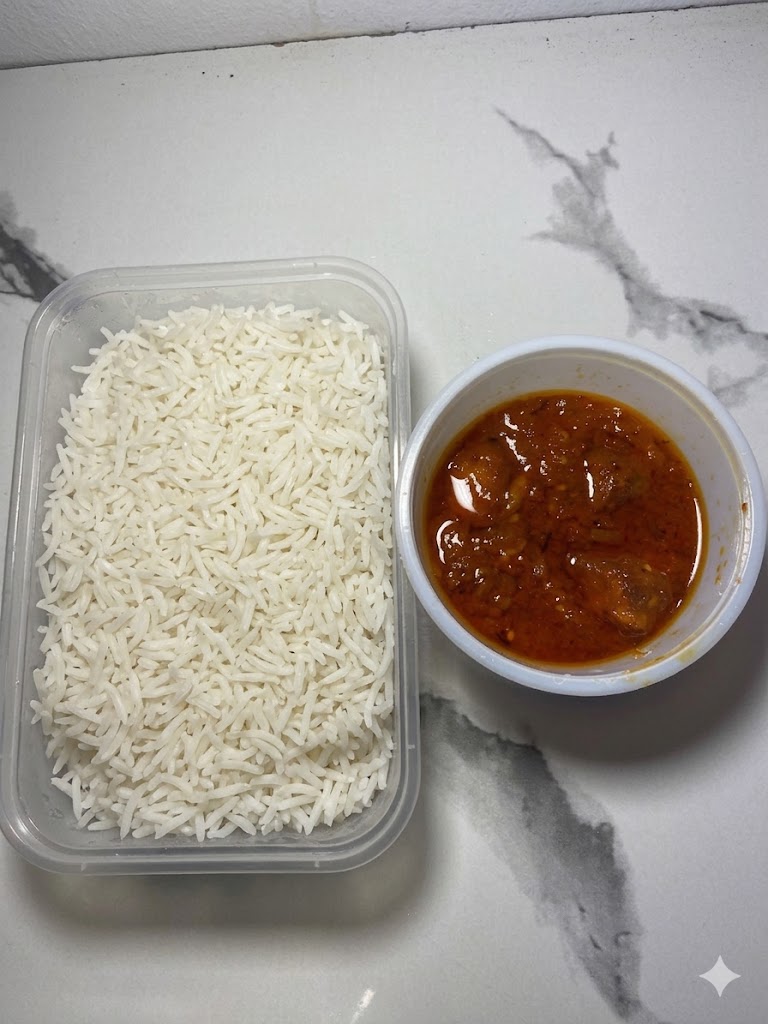 Plain white rice with chicken stew 